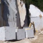 Carrière de marbre de Sarrancolin. carrières de marbre des Pyrénées.